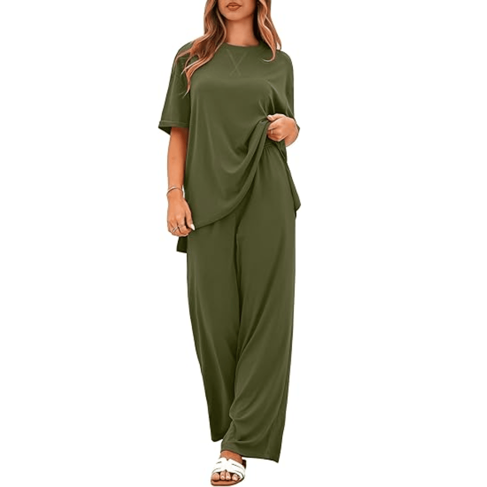 Women's 2-Piece Ribbed Knit Loungewear Set - Short Sleeve Slit Hem Top and Wide-Leg Pants